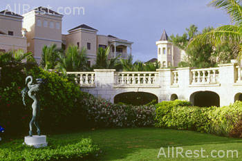 The Crane Resort & Residences 2